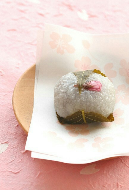 日式点心，樱花和菓子。
