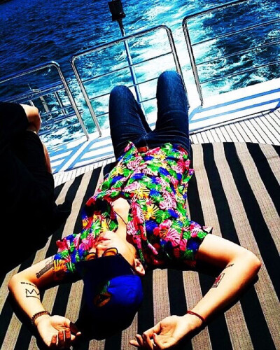 扑上去 啊啊 要脸