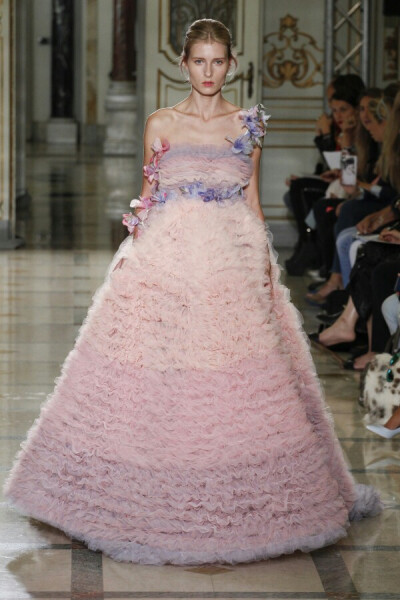 时尚简约 宴会礼服 婚纱系列！