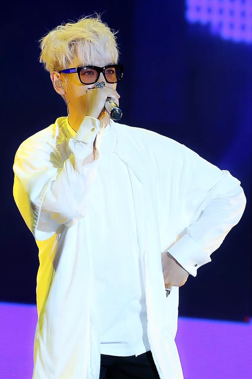 【#TOP#】#崔胜铉#BIGBANG#现场高清 - 高清图片，堆糖，美图壁纸兴趣社区