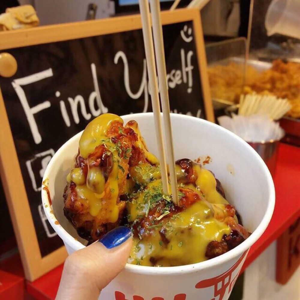 韩国美食bbokki芝士酱炸鸡杯