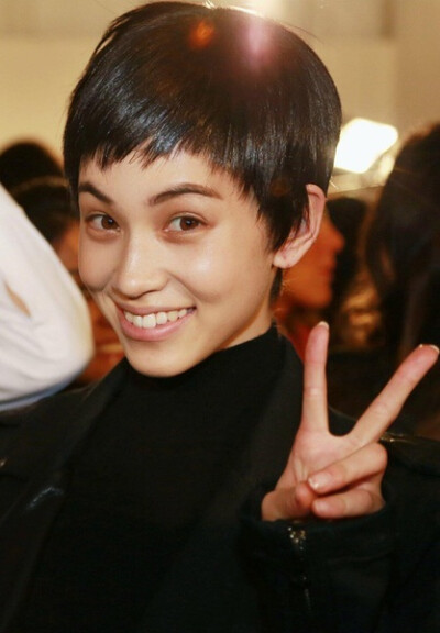 水原希子 mizuhara kiko 模特 杂志封面 服装 搭配 街拍