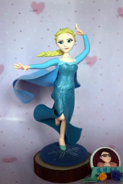 纸黏土作品——冰雪女王Elsa