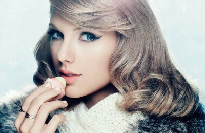 美啦美啦这是霉霉的润唇膏广告哦哦！美吧啦啦