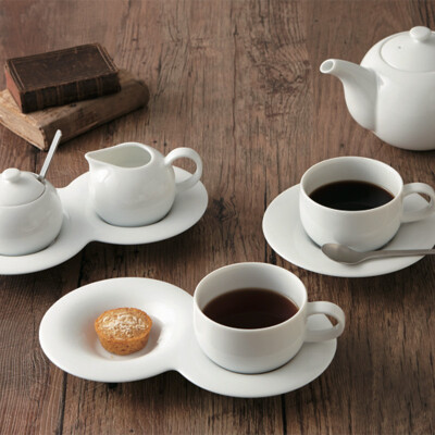 日本咖啡壶陶瓷套装 高难度的无疵点白色瓷器 自由选择杯碟调味罐