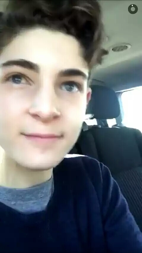 呆V/David mazouz/