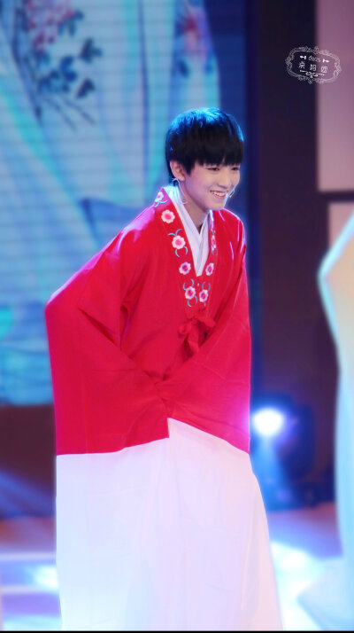 #王俊凯# #TFBOYS王俊凯# #TFBOYS# 151004 杭州步步高公开课 cr：王俊凯亲妈团