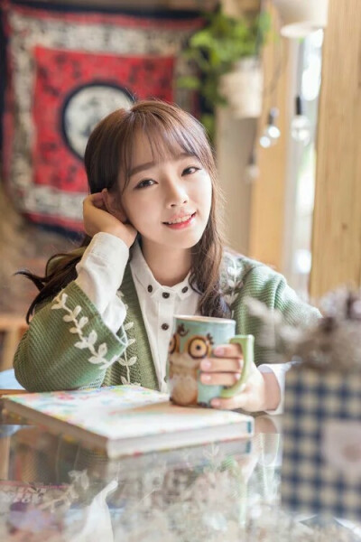 (木槿已落)本专辑非原创 喜欢请收藏 女生头像 闺蜜头像 个性头像 美女 清新 文艺风