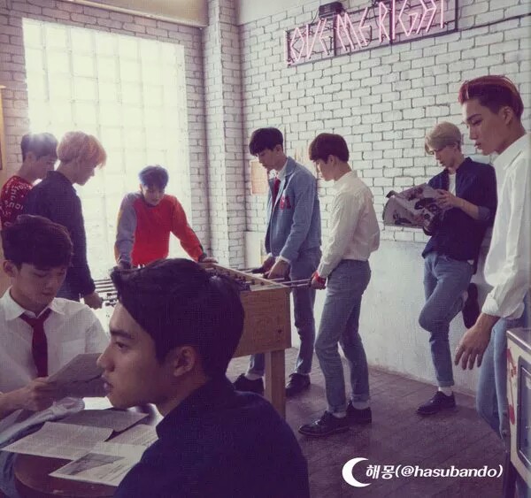 EXO LMR 日本专辑内页扫图