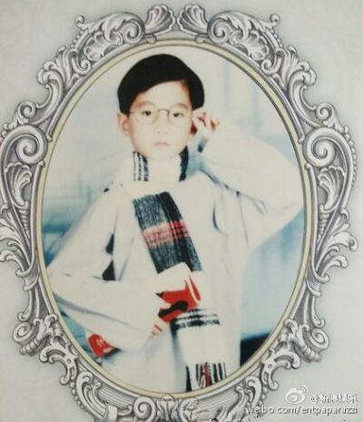 杨洋 童年照 真的是从小帅到大的蓝孩纸啊♡