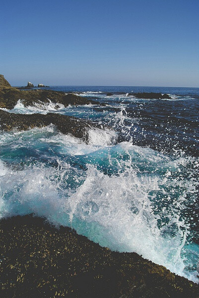 大海天空藍色壁紙桌面海水海邊海浪浪花