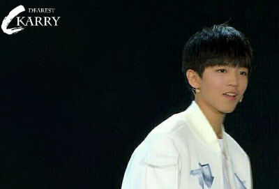 #王俊凯# #TFBOYS王俊凯# #TFBOYS# 150927 央视中秋晚会 cr：DearestKarry-Cstudents_王俊凯