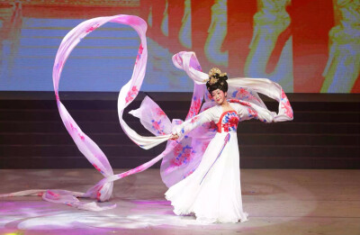 韩国首尔《梨花颂》美照⋯⋯李玉刚