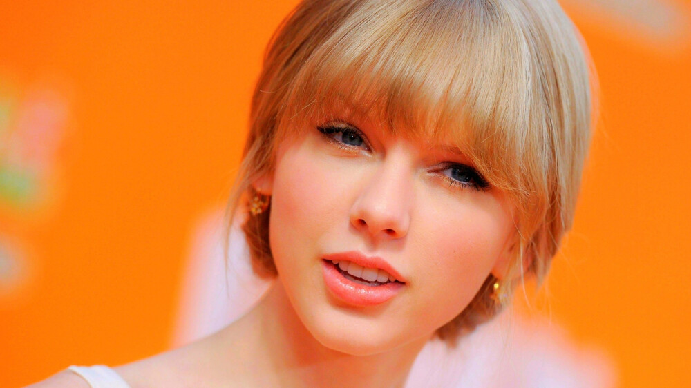 Taylor swift电脑壁纸