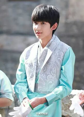 你的笑是最温暖的小太阳，可以融化所有的烦恼