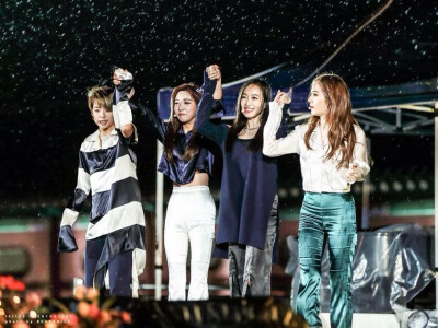 f(x)❤️4 Walls❤️这是我爱的姑娘们