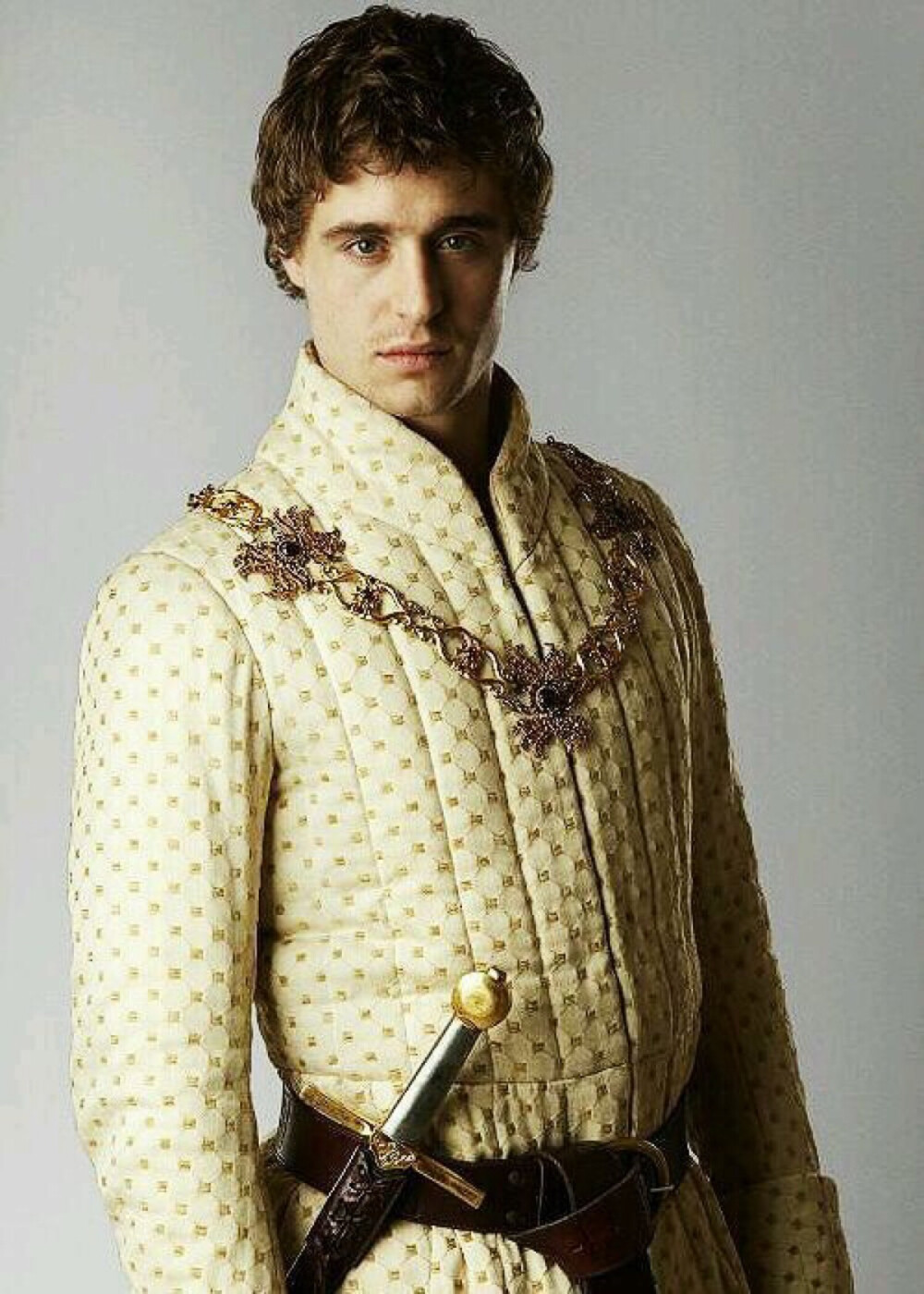 Max Irons