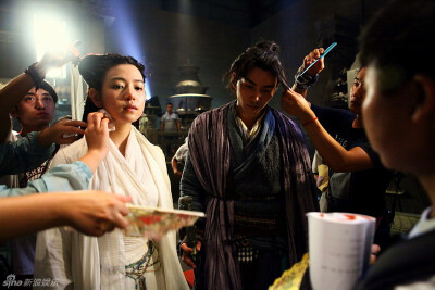 2015电视剧神雕侠侣 陈晓饰演杨过 cr.新浪娱乐