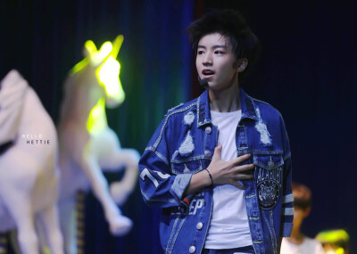 #王俊凯##TFBOYS王俊凯#crlogo