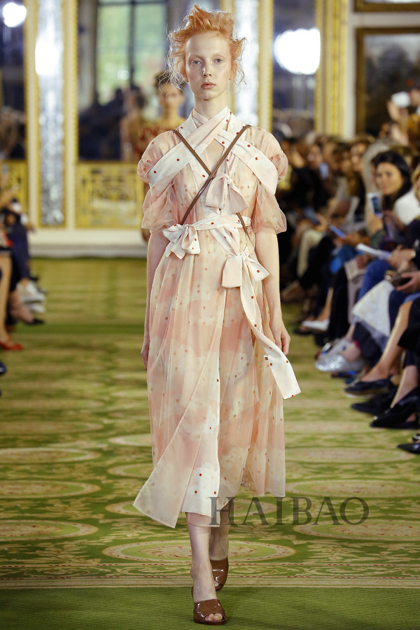 2016春夏伦敦时装周：西蒙娜·罗莎 (Simone Rocha) 女装秀