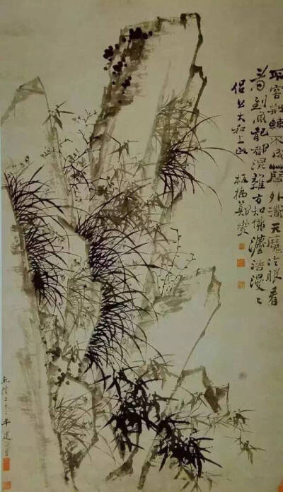 《兰竹菊》郑板桥（1693-1765）应科举为康熙秀才，雍正十年举人，乾隆元年（1736）进士。工诗、词，善书、画。诗词不屑作熟语。画擅花卉木石，尤长兰竹。兰叶之妙以焦墨挥毫，藉草书中之中竖，长撇运之，多不乱，少…