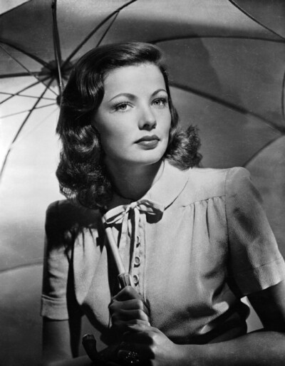 【吉恩·蒂尔尼 Gene Tierney】1920年11月19日--1991年11月6日，1945年以《狂恋》获奥斯卡最佳女主角提名。