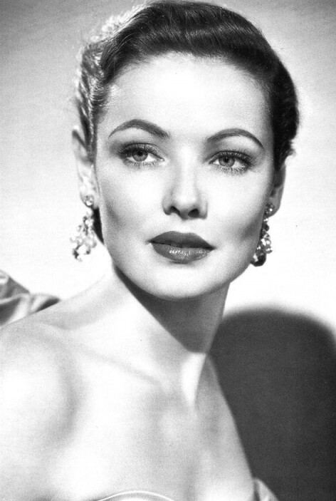 【吉恩·蒂尔尼 Gene Tierney】1920年11月19日--1991年11月6日曾就读于康涅狄格州及瑞士的私立学校。1939年在百老汇登台演出舞台剧，次年首登银幕，出演《弗兰克．詹姆斯的回来》。之后15年，她一直为福斯公司拍片。1945年以《狂恋》获奥斯卡最佳女主角提名。