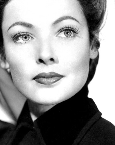 【吉恩·蒂尔尼 Gene Tierney】1920年11月19日--1991年11月6日，1945年以《狂恋》获奥斯卡最佳女主角提名。