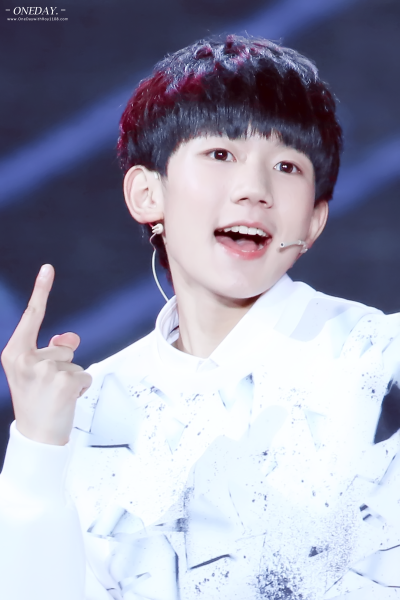 TFBOYS王源 150927 央视中秋晚会 cr：OneDay