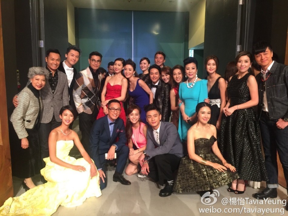 大排位汪明荃佘诗曼地位高,大合影排位,TVB2016节目巡礼 群星大合影,自拍,自拍合影,吴启华合影,黄浩然、吴启华,吴启华与老戏骨,吴启华合影老戏骨,田蕊妮、黎耀祥、江美仪等,江美仪,现场照,胡定欣…