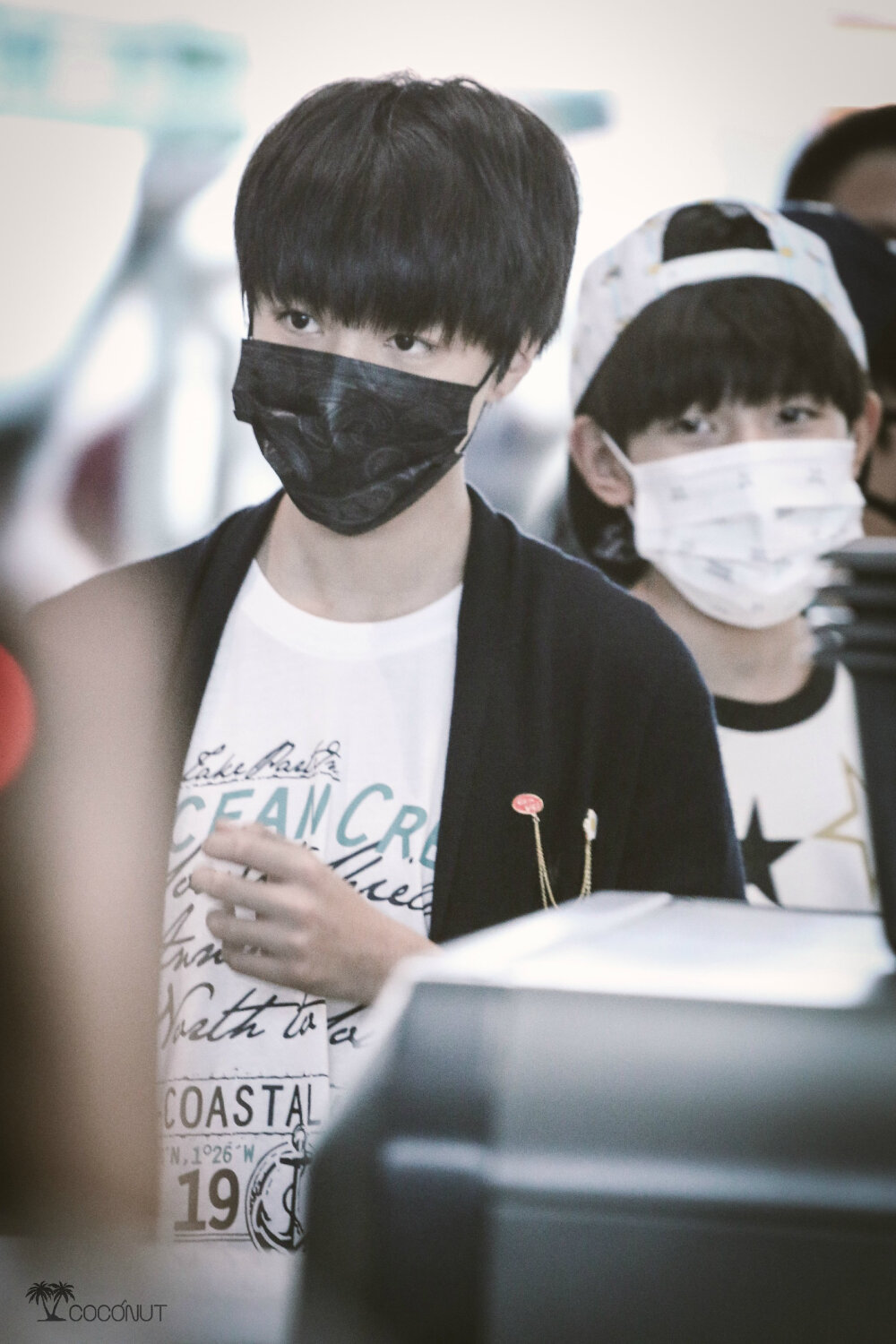 #王俊凯# #TFBOYS王俊凯# #TFBOYS# 151016 无锡硕放机场-重庆江北机场 cr：CoconutBoys