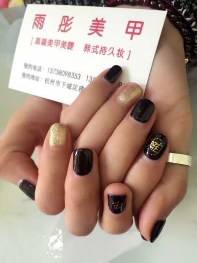 深色很显白哦