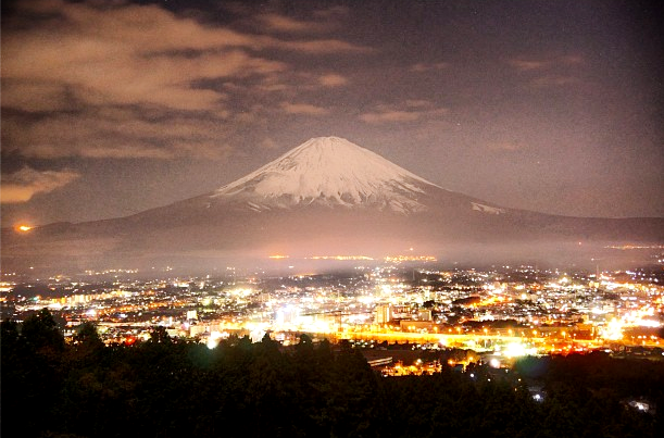 #堆糖遇见坚果#日本, 遇见夜幕下最美的富士山。