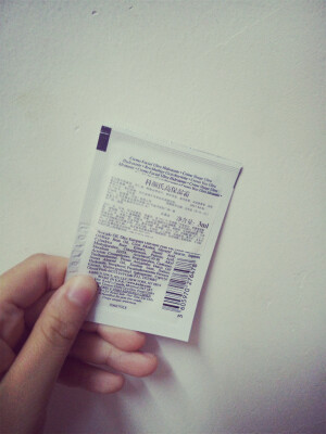 #用过我就晒#科颜氏高保湿面霜 入的是小样，效果真心好，像现在这样的季节，涂完水，再涂这个就很润了，直接跳过乳，棒棒的，冬天有了它，就不怕有小干脸了咩，是时候要攒钱买正装了 五星推荐(๑•̀ㅂ•́)و✧