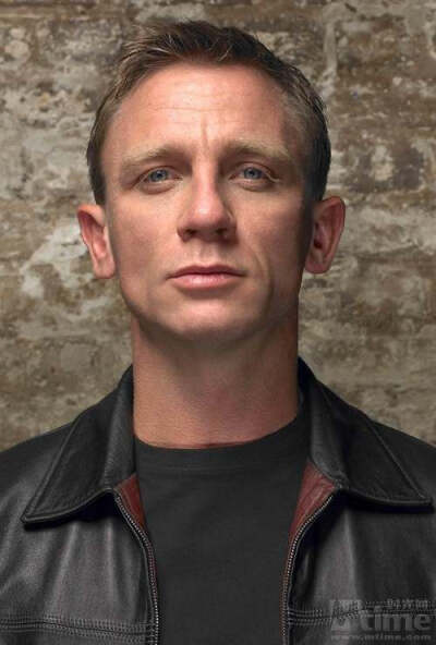 丹尼尔·克雷格（Daniel Craig），1968年3月2日出生于英格兰柴郡切斯特，英国影视演员。