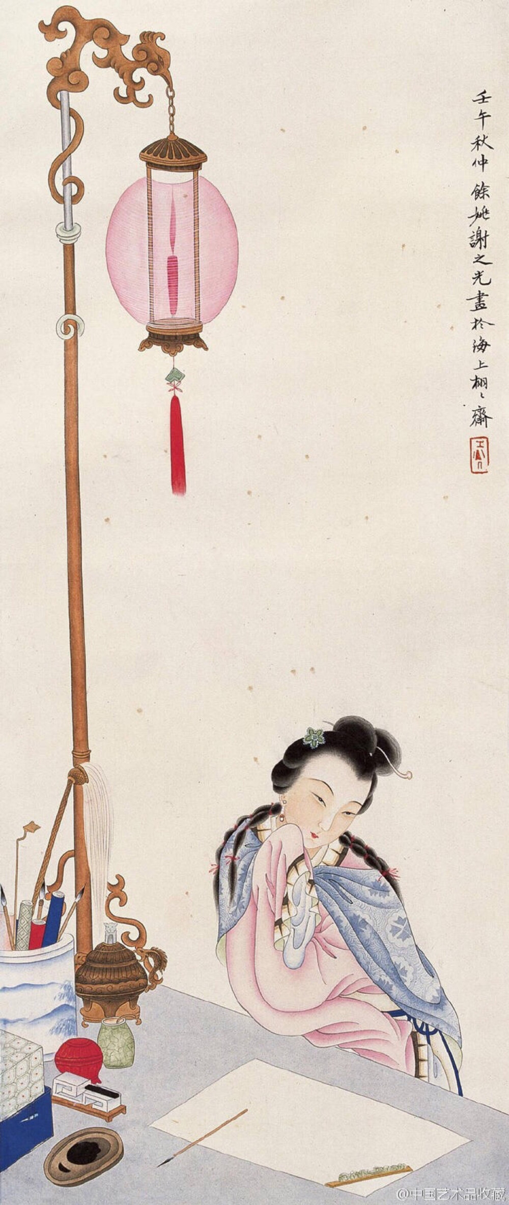 #人物画#【 谢之光 《仕女图》 】谢之光（1900--1976），初名廷川，署东山后裔，后易名之光，室名栩栩，浙江馀姚人。上海美术专科学校毕业。曾任南洋烟草广告公司美术员，九福公司美术主任，上海中国画院画师。早年善画月份牌年画。擅长人物、鸟兽、花卉等，尤擅仕女画，笔法采中西之长，别具一格。