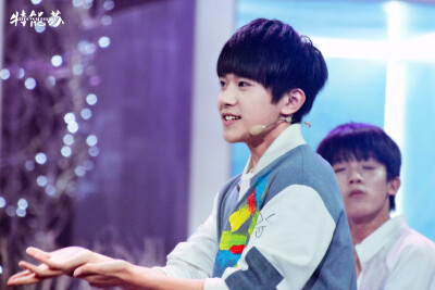 TFBOYS易烊千玺 150921湖南中秋晚会 【BY特能苏】