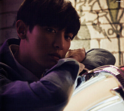 Love Me Right日专单封高清扫图 *EXO