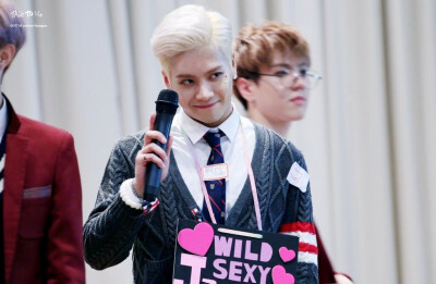  GOT7是韩国JYPEntertainment于2014年推出的男子组合，七名成员包括林在范（JB.）、朴珍荣（Jr.）、段宜恩（Mark）、王嘉尔（Jackson）、崔荣宰（YoungJae）、BamBam、金宥谦（YuGyeom）