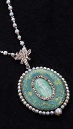 黄金，白金，珐琅，珍珠和钻石吊坠表，法国，大约1905
