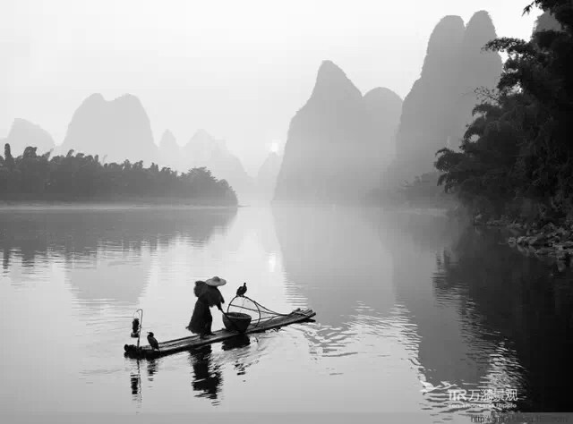 ⑩青色中国 天青色等烟雨，而我在等你。说风景如画，没有比中国再适合，只有中国才会有这样天然的水墨画般的风景，和我们这个民族一样含蓄温婉。