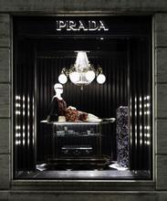 PRADA 黑色魅影