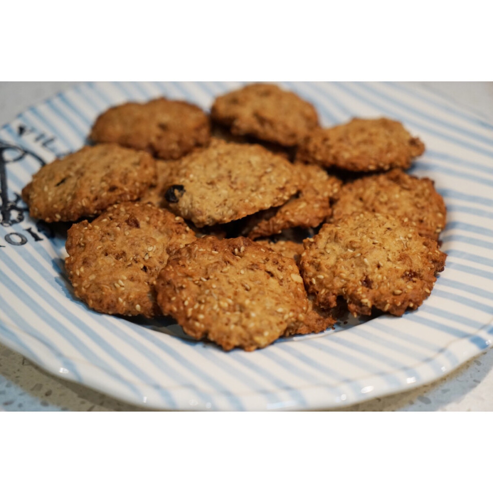 Homemade 黑糖燕麦芝麻饼干