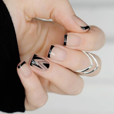 美甲～ Nails ★ French ★ Black