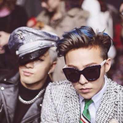 #权志龙 GD 东永裴 SOL 竹马#那年你们在舞台上唱出的GDYB never stop。谢谢你们，依旧陪在彼此身边。