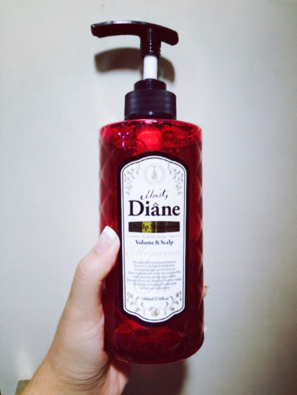 #用过我就晒#Diane 淘宝入 单瓶洗发水100有找 看卖家定价 洗完头发吹好后蓬蓬哒 发少妹子的福音 香味也不错 这已经是第二瓶啦 不含硅 护发素可以自由搭配咯 500ml 一句话 买买买