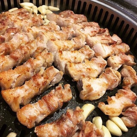 .闻到了肉的味道