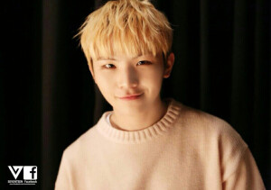 今天是woozi的生日！很幸福能遇到你，love you forever❤️