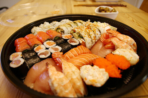 日式点心，寿司。