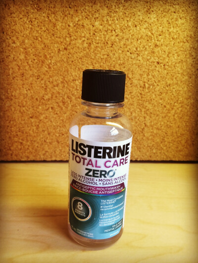 listerine漱口水小样95ml，淑完牙在嘴里30秒，嘴里超干净清新